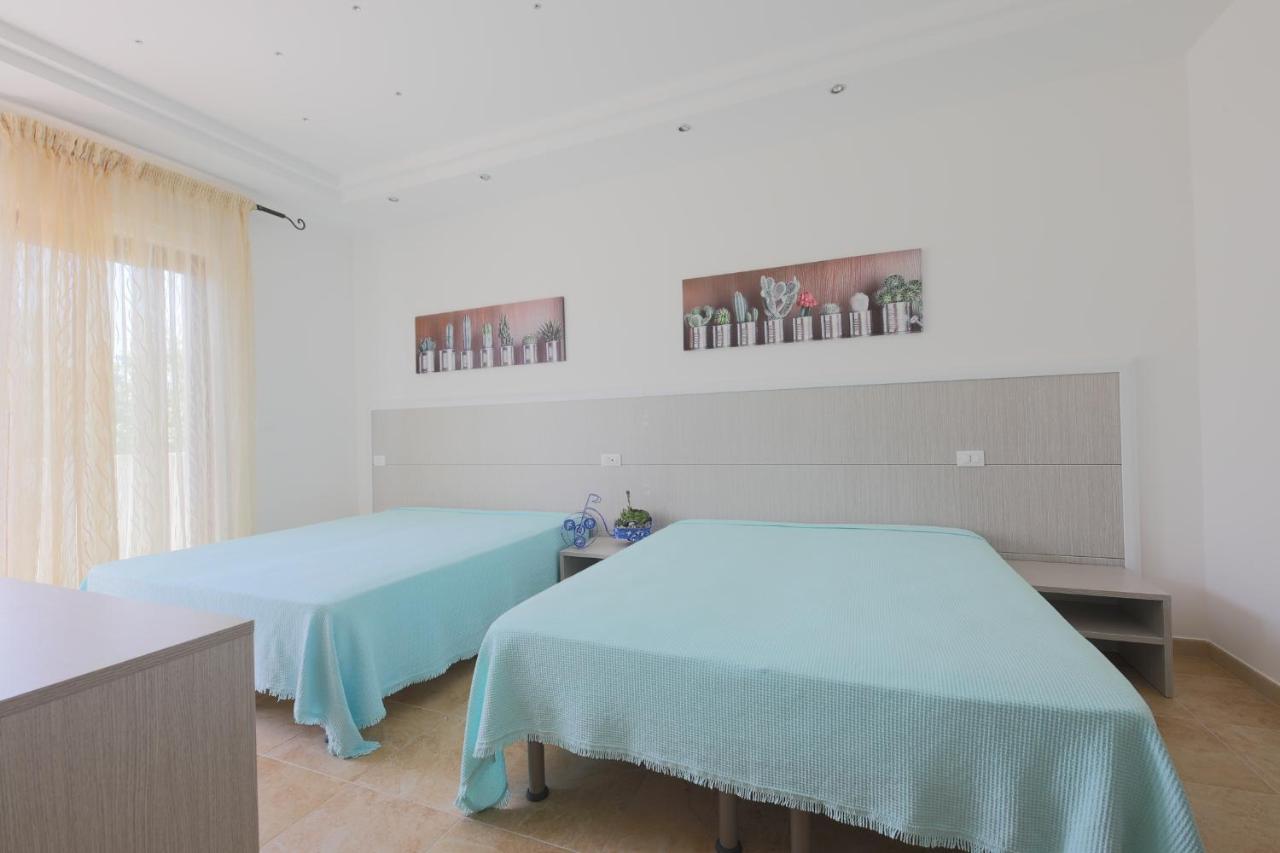 Hotel Corallo 토레 산타 사비나 외부 사진