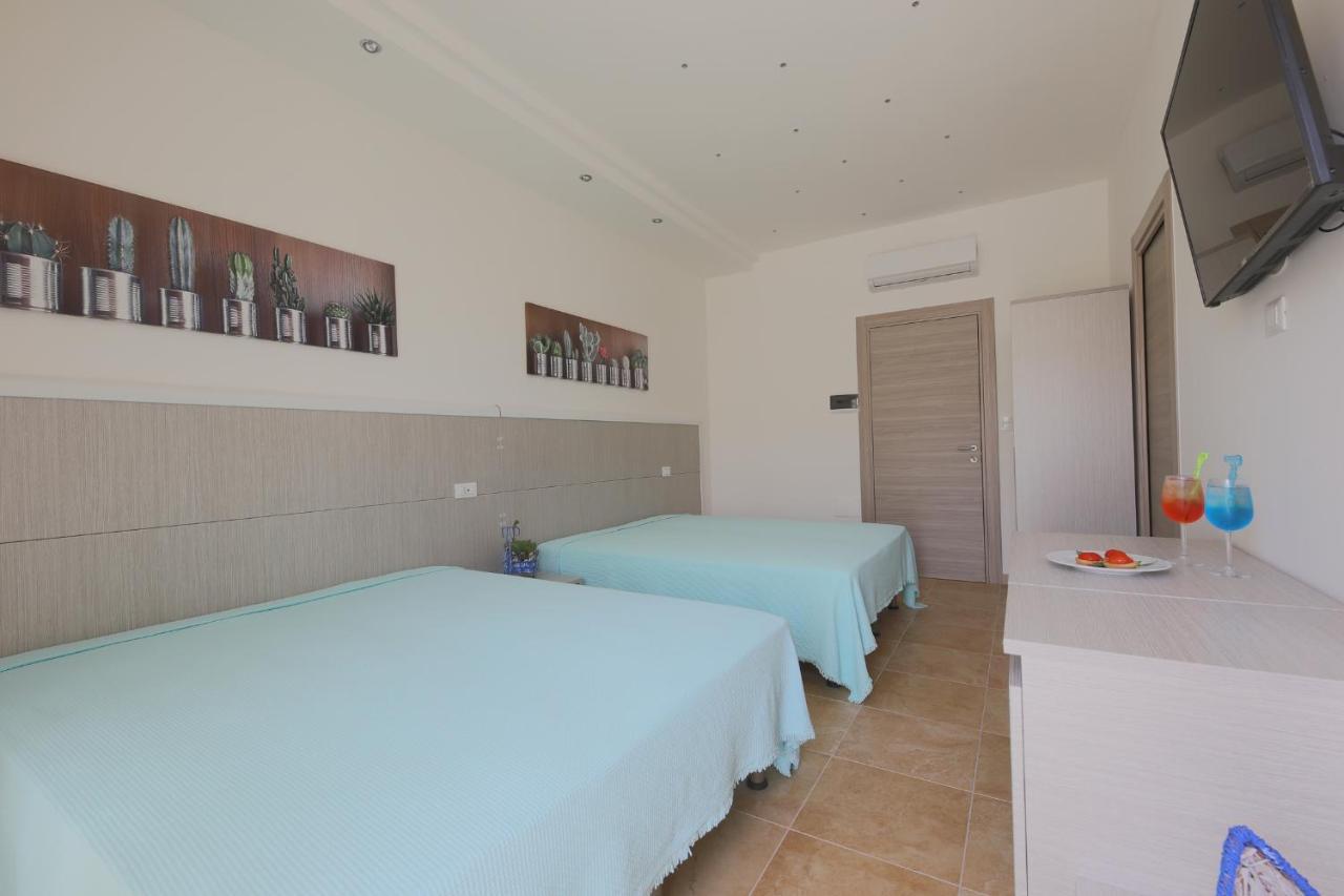 Hotel Corallo 토레 산타 사비나 외부 사진
