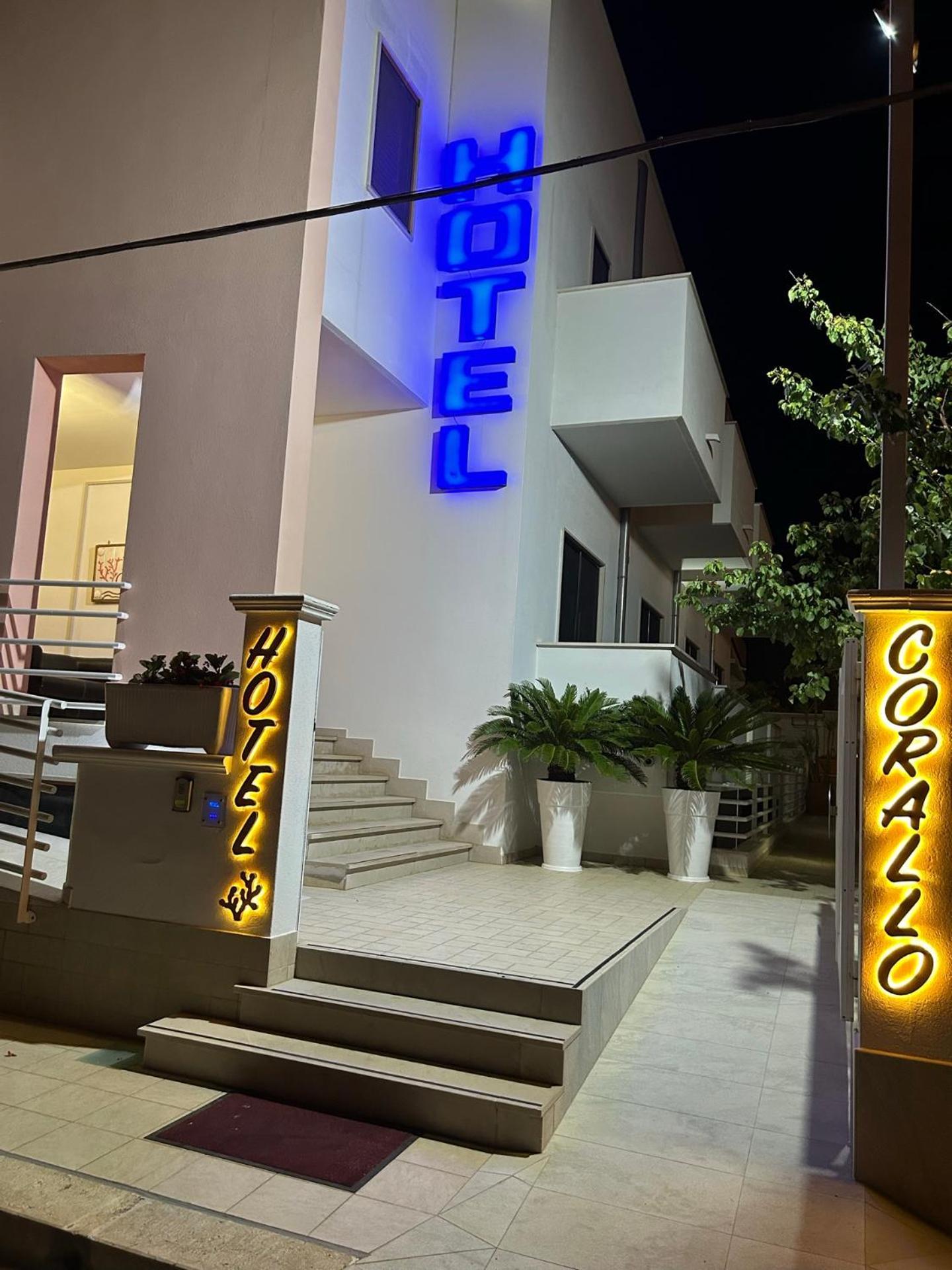 Hotel Corallo 토레 산타 사비나 외부 사진